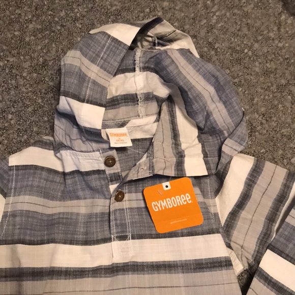 NWT kids pullover with hood - Picture 2 of 5